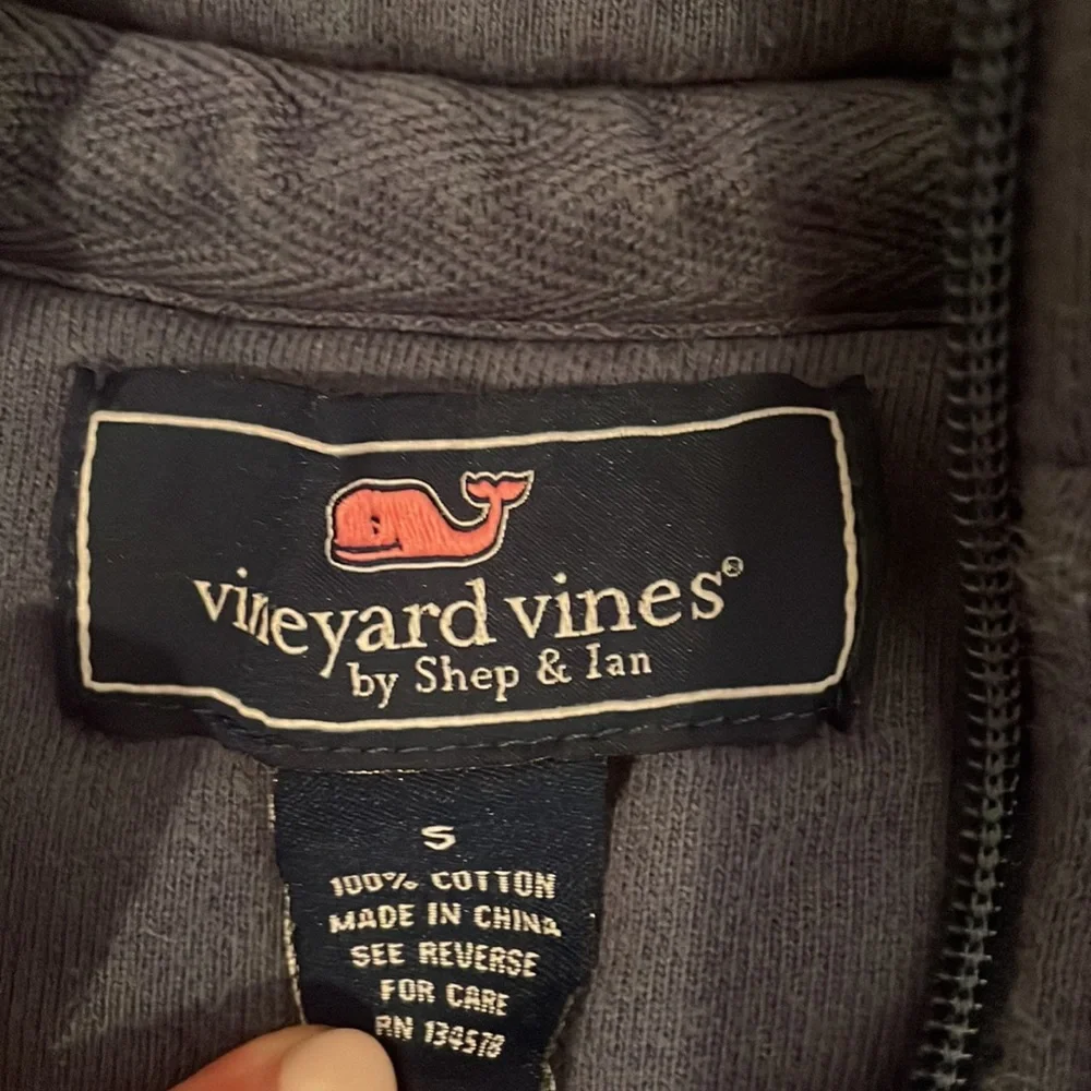 Quarter zip vineyard vines - Picture 2 of 3